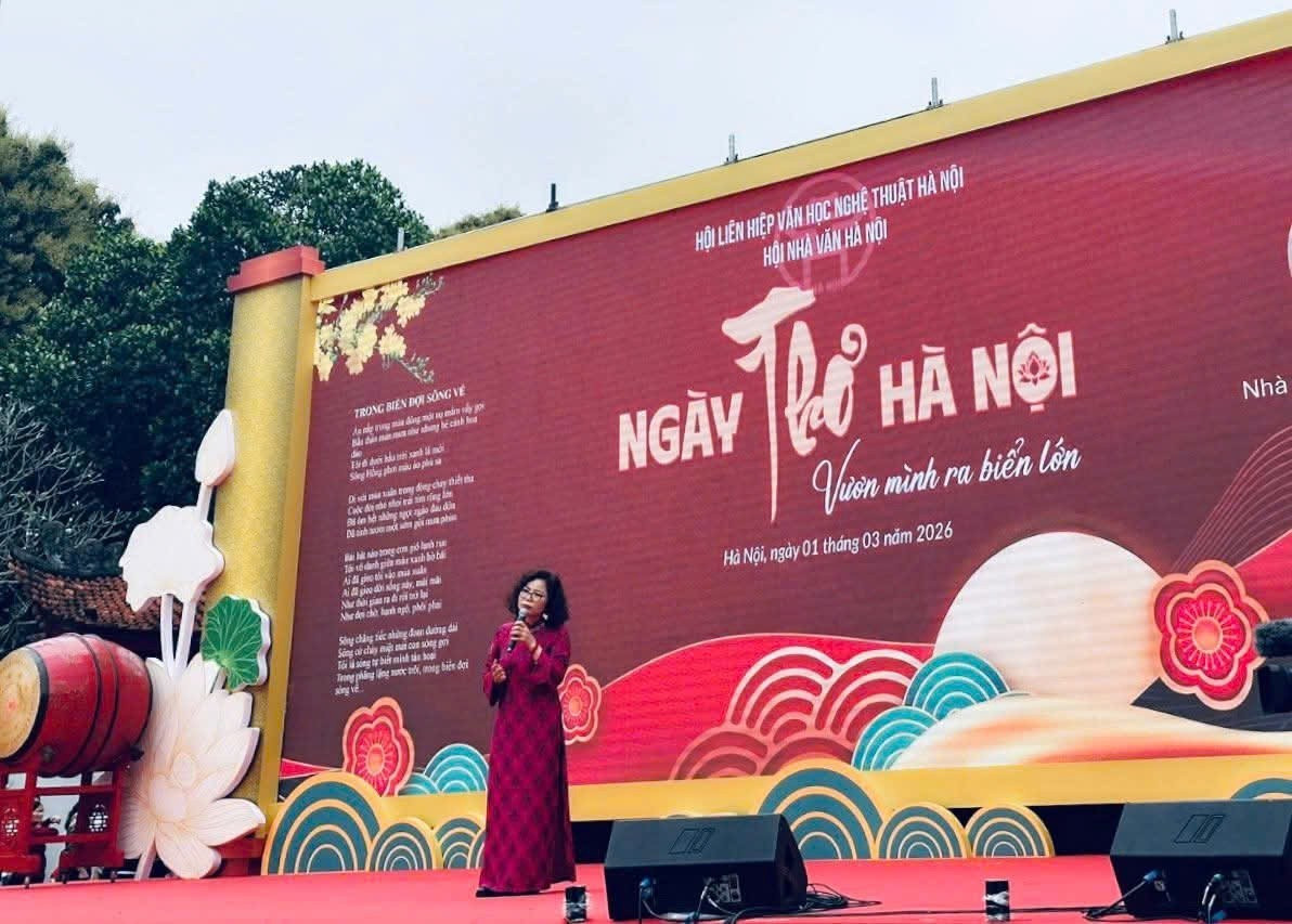 binh-nguyen-trang-ngay-tho-hn.jpg