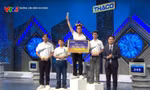 Nam sinh "vùng đất sen hồng" giành vòng nguyệt quế Tháng một cách thuyết phục