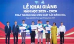 Gần 6000 tân sinh viên ĐH Bách khoa rạng rỡ trong ngày khai giảng năm học mới