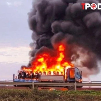 NÓNG 27/2: Vụ tài xế bật khóc vì ô tô chở nhiều xe máy bốc cháy: ‘Tiền đền bù là gánh nặng lớn’