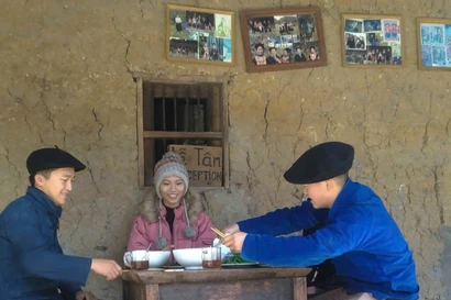 Làm du lịch từ ngôi nhà người Mông và con đường thoát nghèo bền vững trên cao nguyên đá