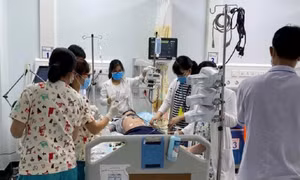 Cơn giận bộc phát tuổi dậy thì suýt đoạt mạng bé gái