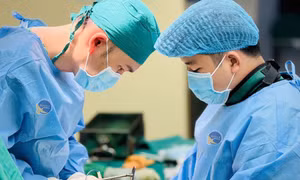 Người đàn ông bị cưa máy 'cướp' mất bàn tay