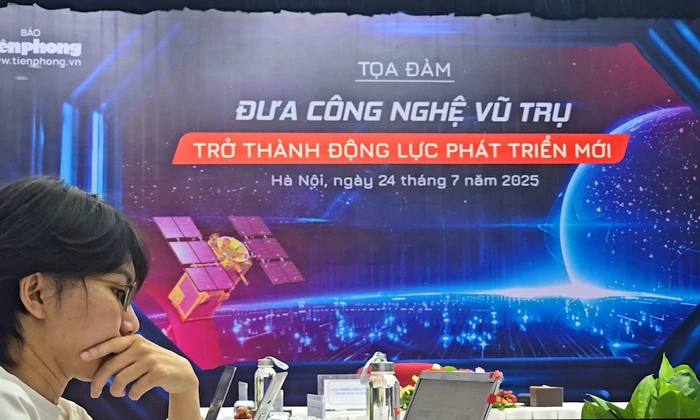 Toàn cảnh tọa đàm “Đưa công nghệ vũ trụ trở thành động lực phát triển mới”