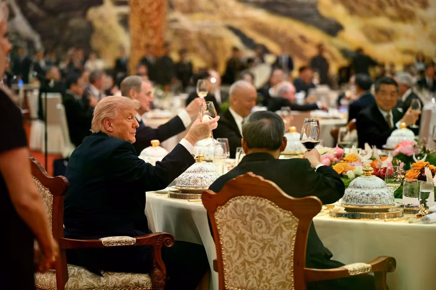 13trump-xi-dining-pcqm-superjumbo.jpg