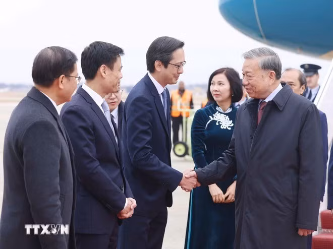 ttxvn-tong-bi-thu-den-washington.jpg