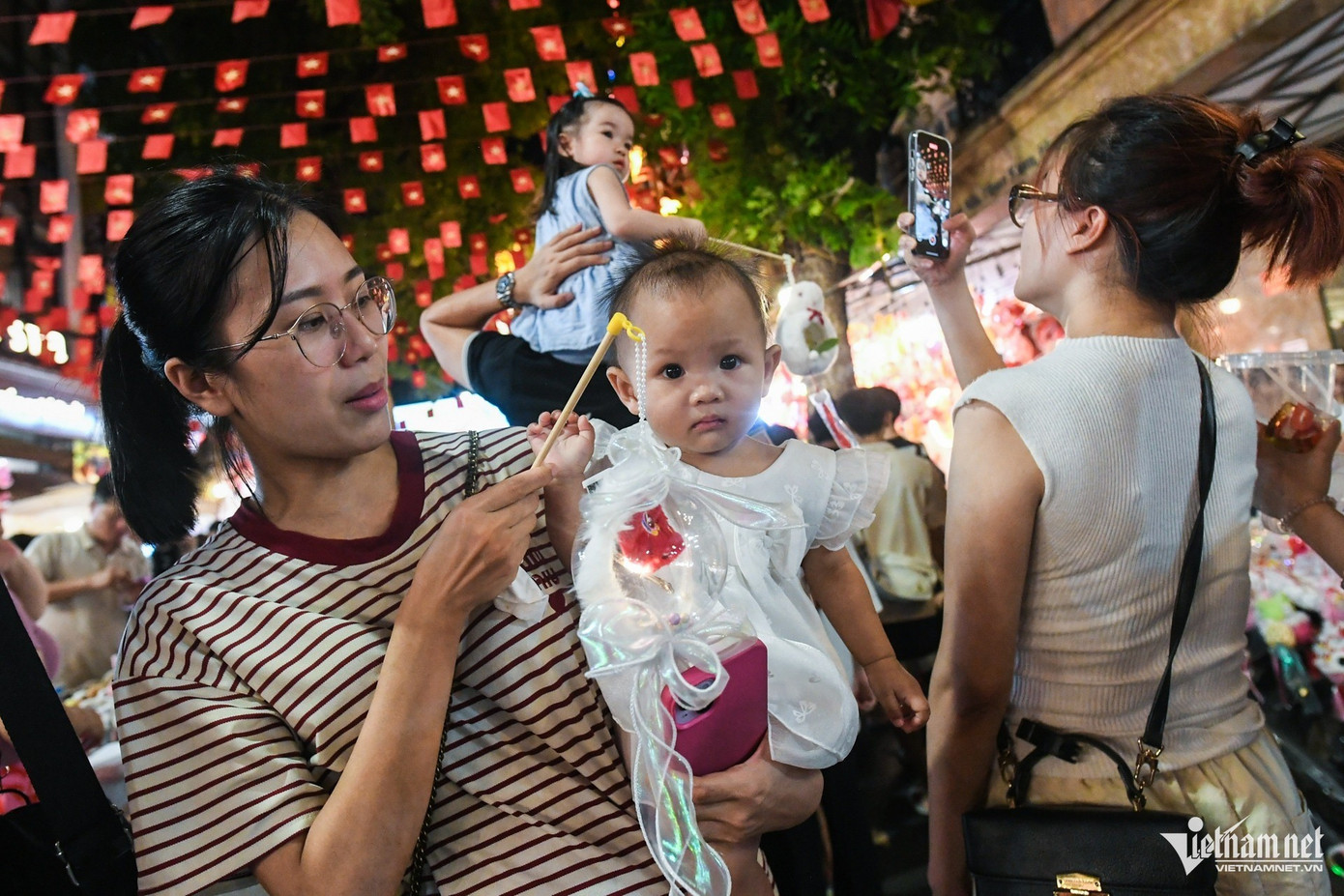 w-trung-thu-hang-ma-du-khach-12.jpg