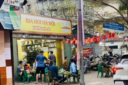 Hà Nội: Hãi hùng an toàn thực phẩm tại Vườn bia 38, phở bò