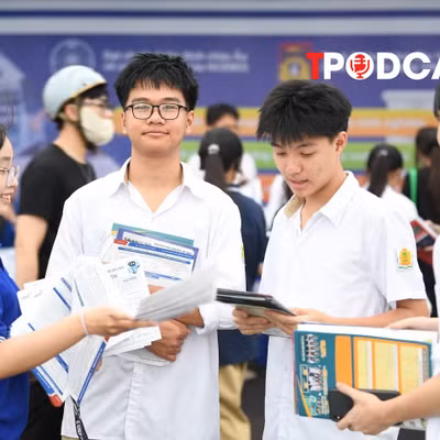 NÓNG 29/7: Bộ GD-ĐT nói về phương án thi tốt nghiệp THPT trên máy tính