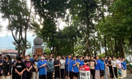 Đoàn viên, thanh niên chung tay giúp người dân vượt qua khó khăn sau mưa bão