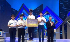 Olympia 25: Nam sinh THPT chuyên Hà Nội - Amsterdam giành vòng nguyệt quế Tháng