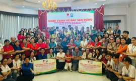 Lan tỏa giá trị văn hóa, gắn kết tình hữu nghị giữa gia đình Việt và sinh viên Lào, Campuchia