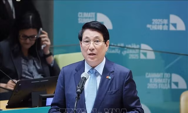 Chủ tịch nước Lương Cường kêu gọi các quốc gia thực hiện cam kết tài chính khí hậu