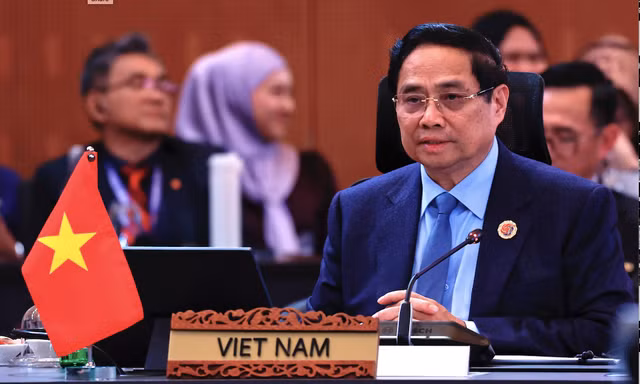 Thủ tướng nêu quan điểm về Biển Đông, bán đảo Triều Tiên và Myanmar tại Hội nghị cấp cao Đông Á