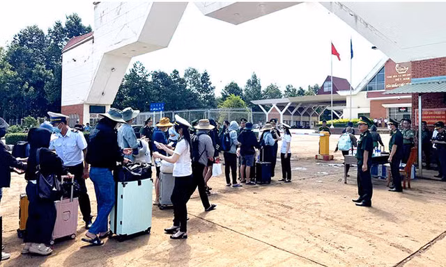 Việt Nam chuẩn bị đưa 33 công dân ở Campuchia về nước
