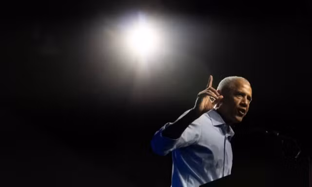 Cựu Tổng thống Mỹ Obama giải thích phát biểu về người ngoài hành tinh