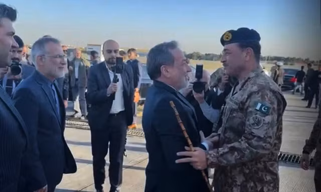 Eo biển Hormuz thay đổi chóng mặt, Trung Đông cấp tập tìm giải pháp