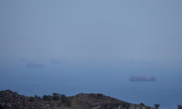 Iran lại tấn công tàu ở eo biển Hormuz