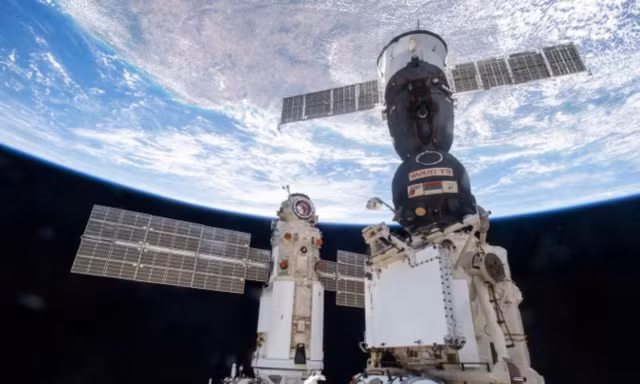 NASA yêu cầu các phi hành gia sơ tán khỏi trạm vũ trụ vì sự cố rò rỉ