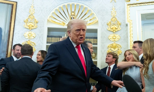 Tổng thống Mỹ Trump cảnh báo Iran nghiêm túc trước khi quá muộn, Trung Quốc nhìn thấy ‘tia hy vọng’