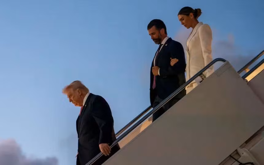 Tổng thống Mỹ Trump sẽ không dự đám cưới của con trai?