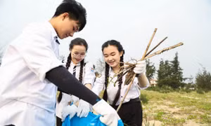 Hàng nghìn người trẻ 'nhập cuộc' thử thách 21 ngày sống xanh