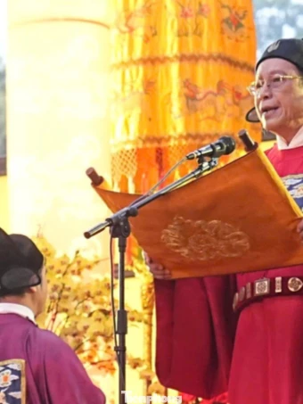 Nghi lễ khai xuân nghìn năm tuổi ở Hà Nội