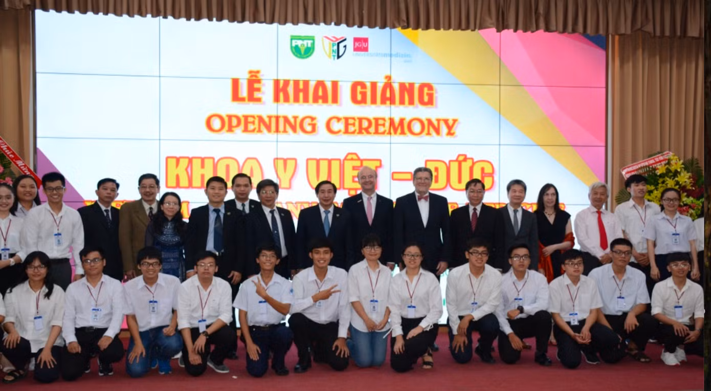 y-khoa-viet-duc-2979-5026.png