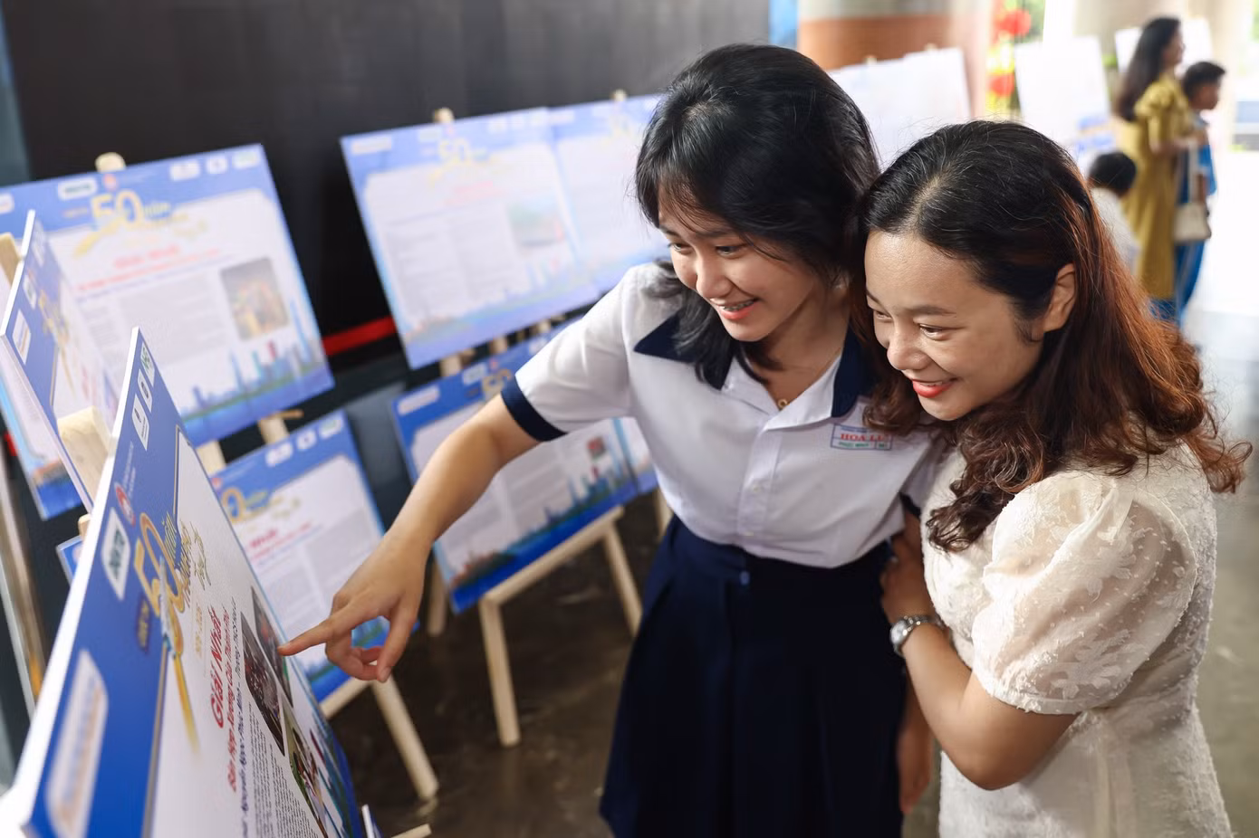 traogiai-50namtptrongtoi-namanh0d7a5591.jpg