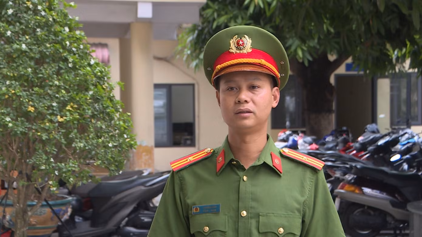 thieu-ta-ta-trung-hieu-dieu-ra-vien-doi-trong-an-phong-cshs-mp4-snapshot-0006443-6700-5628jpg.jpg