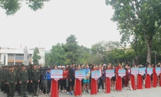 Các vận động viên tham gia giải chạy.