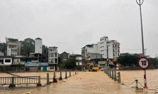 Lũ bủa vây các phường, xã ở Cao Bằng. 