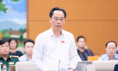 Bộ trưởng Hoàng Minh Sơn: Sẽ tăng cường luân chuyển để giải bài toán thừa, thiếu giáo viên