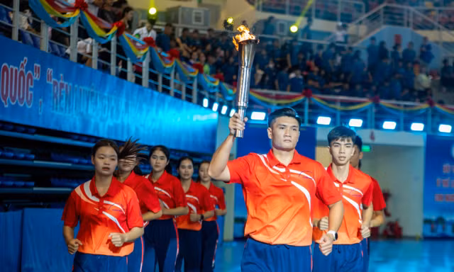 Ấn tượng Lễ khai mạc Đại hội TDTT thành phố Quảng Ninh