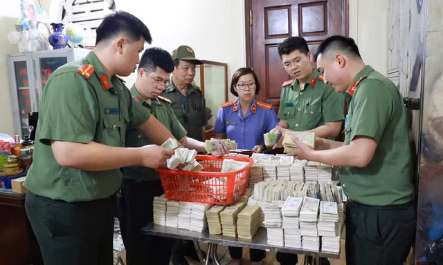 Lạng Sơn: Khởi tố hai phó chủ tịch xã liên quan vụ tham ô gần 7 tỷ tiền công đức tại đền Công đồng Bắc Lệ