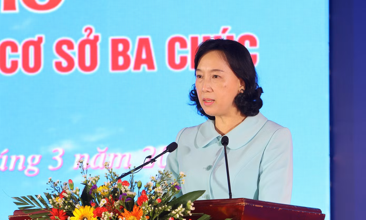 Phó Chủ tịch UBND tỉnh An Giang Nguyễn Thị Minh Thúy phát biểu.