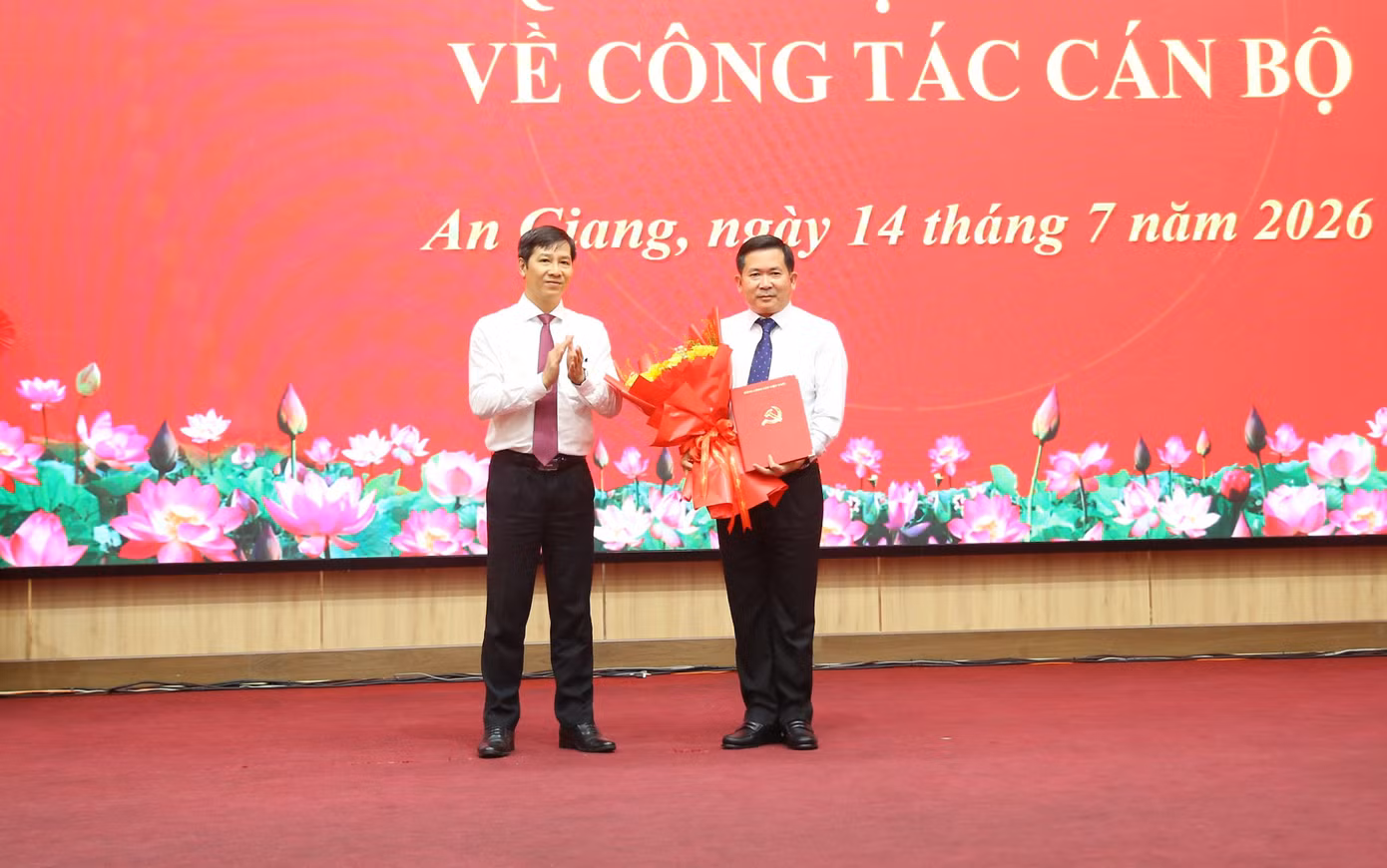 tien8807-9720.jpg