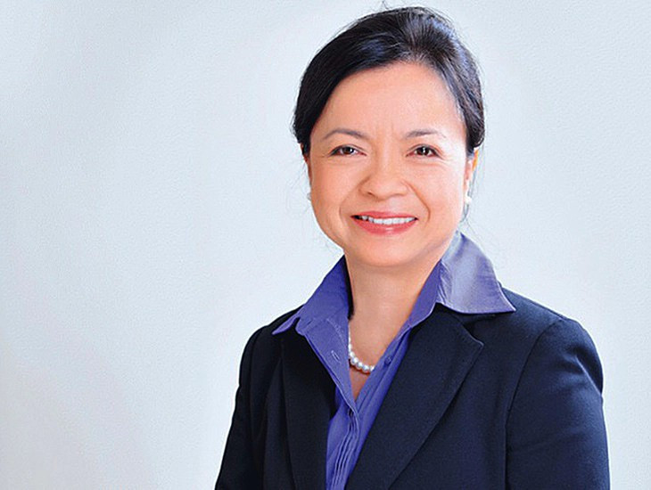 Phó Chủ tịch 'tặng mẹ' gần 620 tỷ đồng từ cổ phiếu