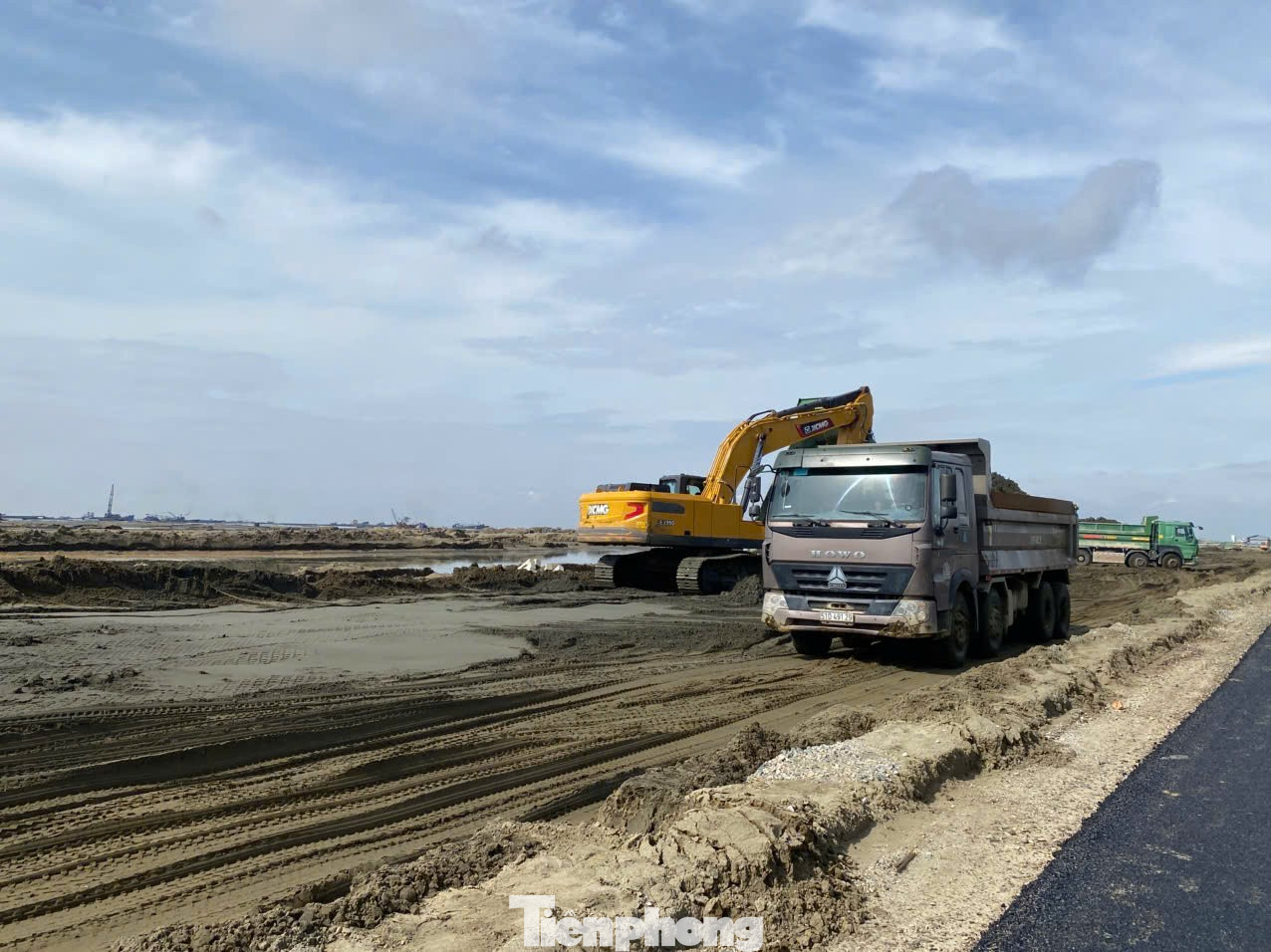 Công nghệ nào xử lý nền đất tại dự án lấn biển Cần Giờ thi công 'thần tốc'?