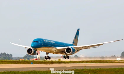 Phi công tiết lộ hậu trường 'xông đất' chưa từng có ở sân bay Long Thành