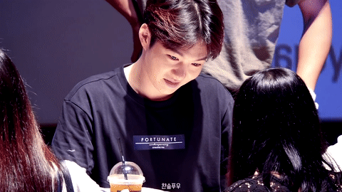 Idol xứ Hàn khi được fan khen xinh đẹp: Người sung sướng vô ngần, người không tin vào sự thực ảnh 5