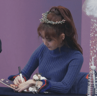 Idol xứ Hàn khi được fan khen xinh đẹp: Người sung sướng vô ngần, người không tin vào sự thực ảnh 4