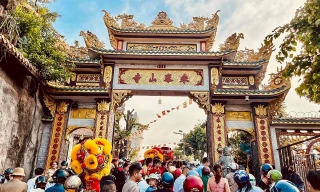 Học Hán Nôm: Giới trẻ chỉ thích đọc bia, viết sớ, hay đi cúng?