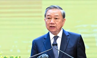 Tổng Bí thư: Máu đào và sự hy sinh của các anh hùng liệt sĩ đã tô thắm lá cờ cách mạng vẻ vang