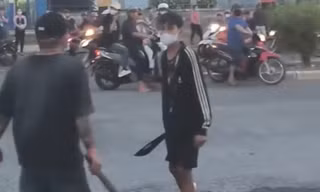 Truy xét nhóm cầm hung khí hỗn chiến trong KCN Sóng Thần