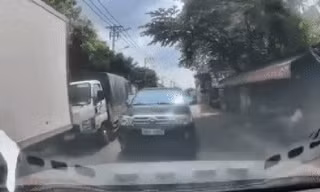 Xử phạt tài xế 'bất chấp', lấn làn ở TPHCM