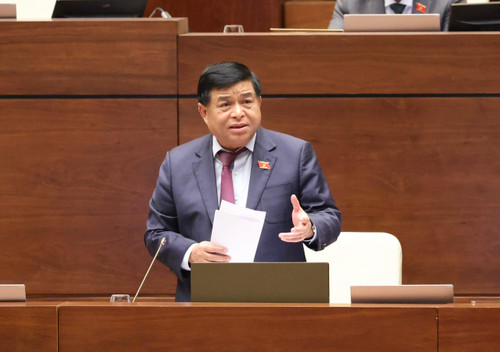 Bộ trưởng Bộ Kế hoạch và Đầu tư giải trình về Dự án Vành đai 4 trước Quốc hội Bộ trưởng Bộ Kế hoạch và Đầu tư giải trình về Dự án Vành đai 4 trước Quốc hội