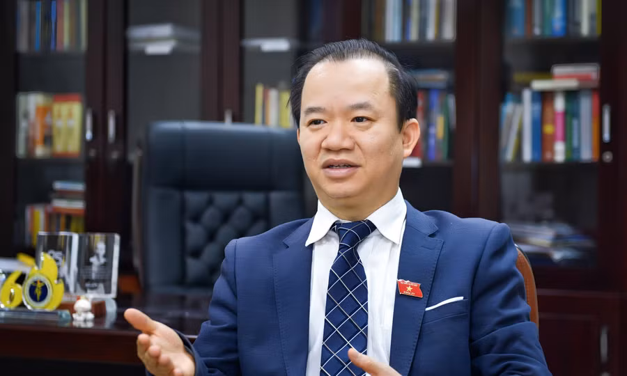 ĐBQH Bùi Hoài Sơn, Đoàn Hà Nội Ảnh: QH 
