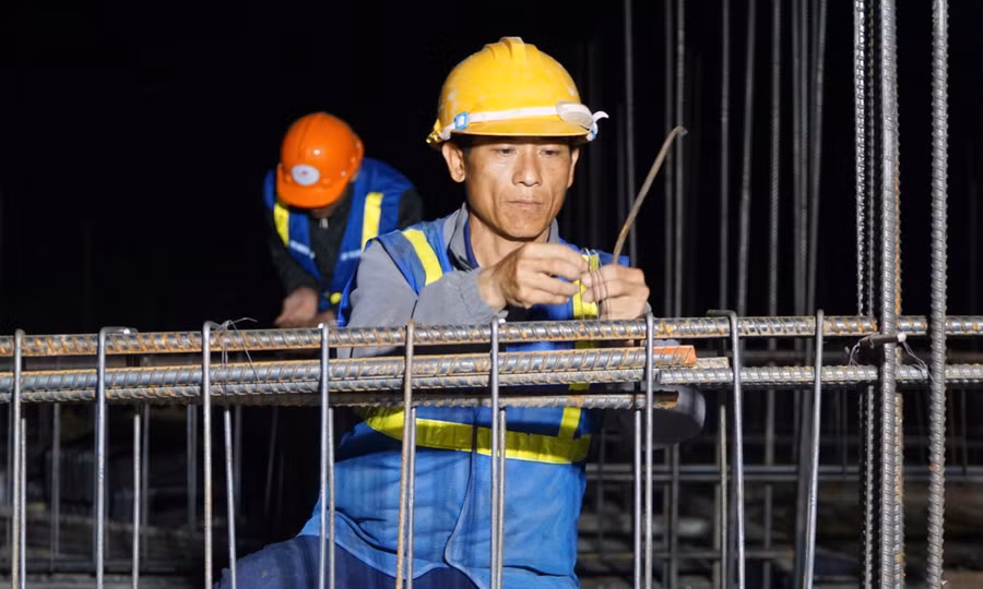 Trường Phổ thông Nội trú liên cấp Tiểu học - THCS Dục Nông lại sáng đèn mỗi đêm Ảnh: Nguyễn Ngọc 