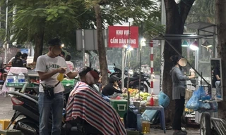 Hàng rong, chợ cóc đe dọa an toàn giao thông khu công nghiệp ở Phú Thọ 